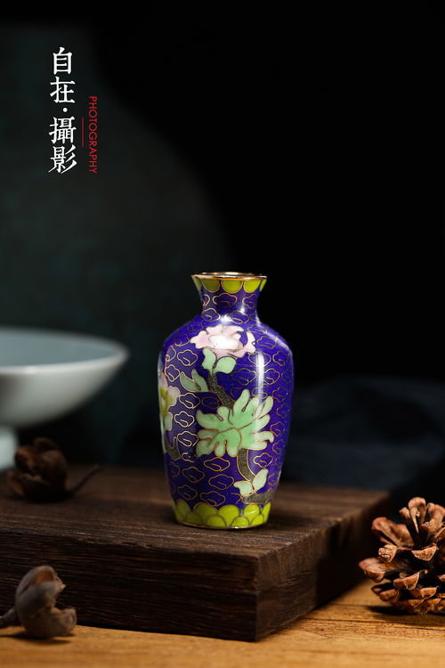 流光溢彩，匠心独运——景泰蓝铜器摆件的自在视觉摄影艺术